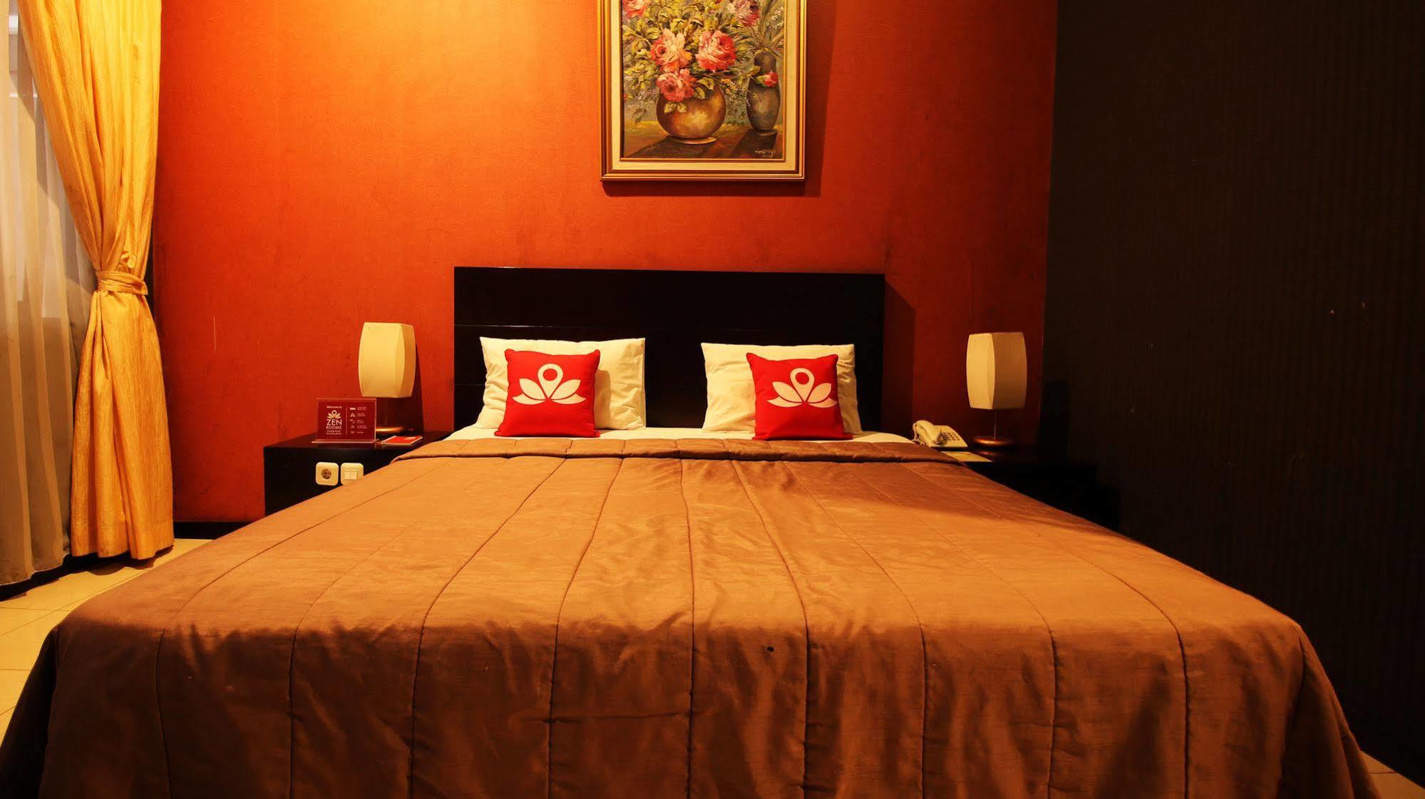 Zen Rooms Grand Hotel Lembang Luaran gambar