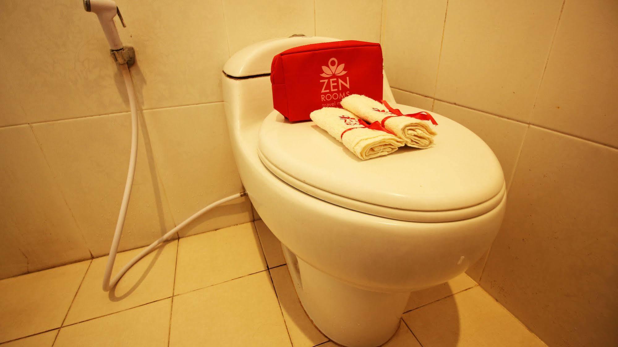 Zen Rooms Grand Hotel Lembang Luaran gambar