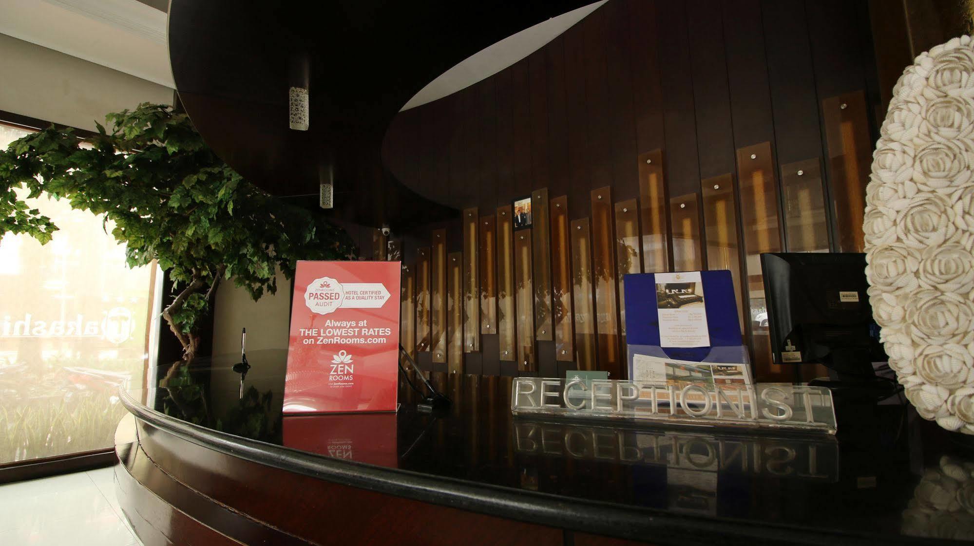 Zen Rooms Grand Hotel Lembang Luaran gambar