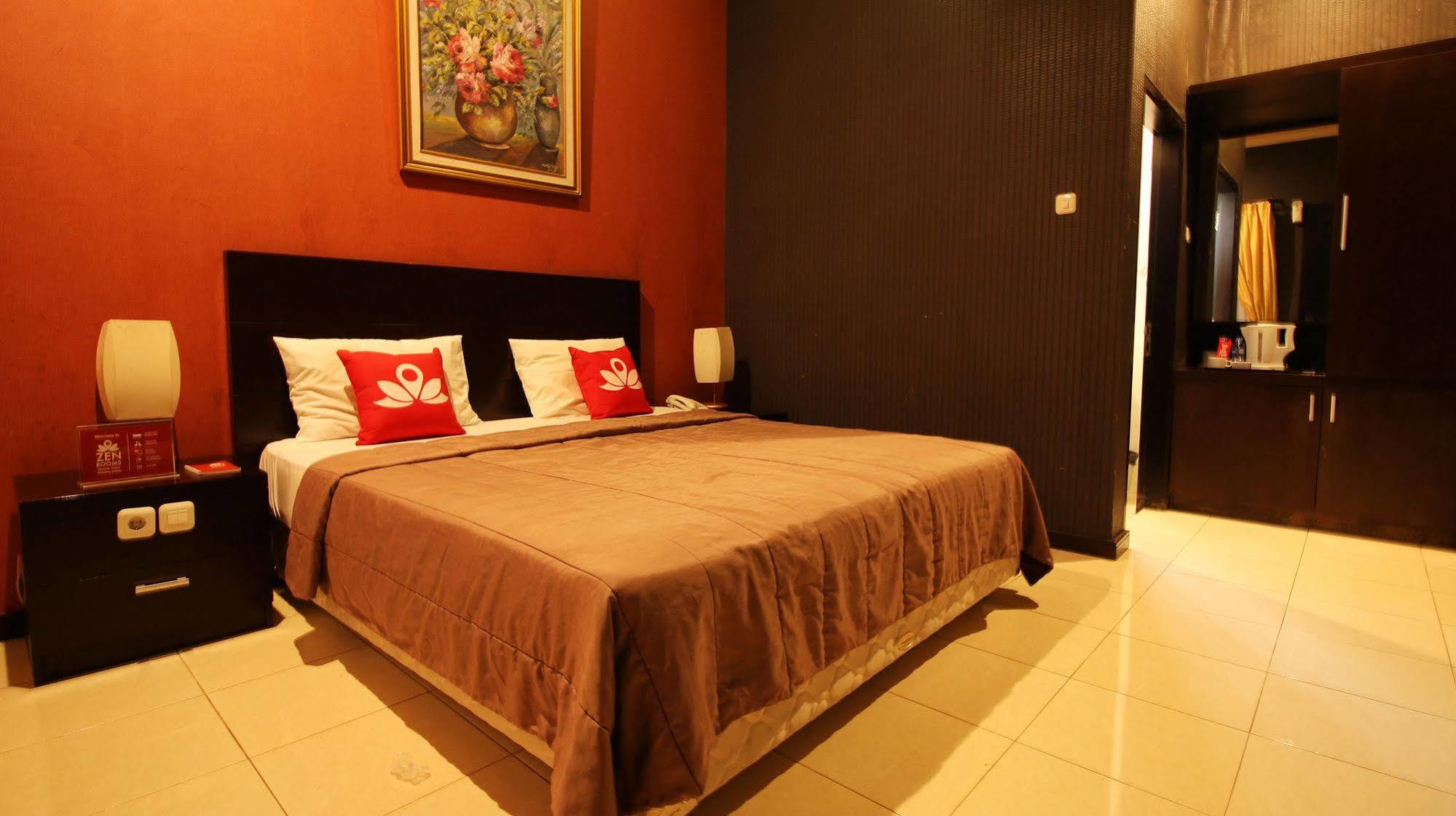 Zen Rooms Grand Hotel Lembang Luaran gambar